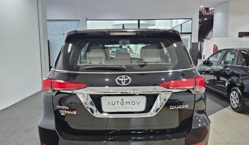 Toyota Hilux SW4 7 lugares Cheio