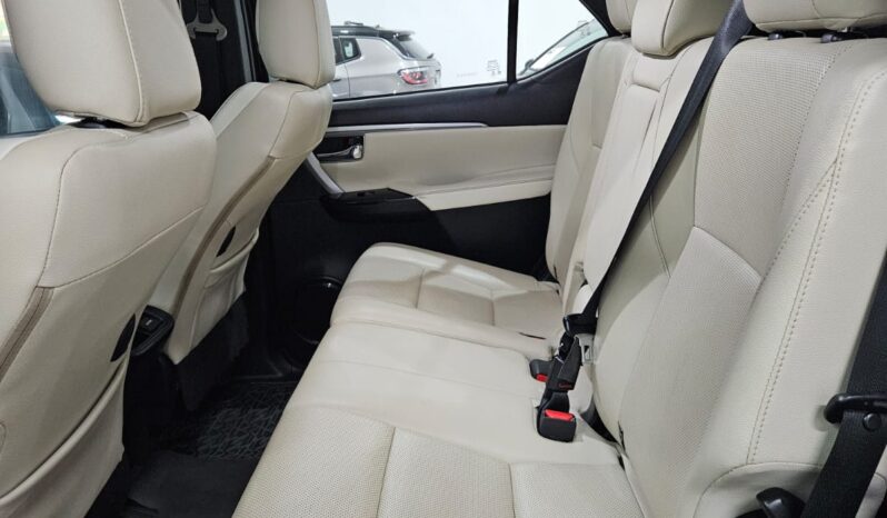 Toyota Hilux SW4 7 lugares Cheio