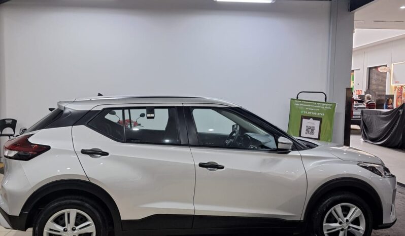 NISSAN KICKS ACTIVE 1.6 FLEX Cheio