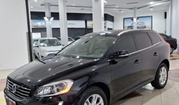 Volvo XC-60 2.0 T5 R DESIGN FWD Cheio