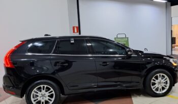 Volvo XC-60 2.0 T5 R DESIGN FWD Cheio