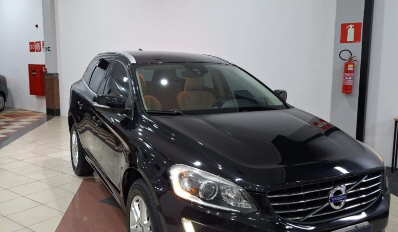 Volvo XC-60 2.0 T5 R DESIGN FWD Cheio