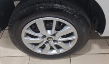 RENO LOGAN LIFE 1.0 Cheio